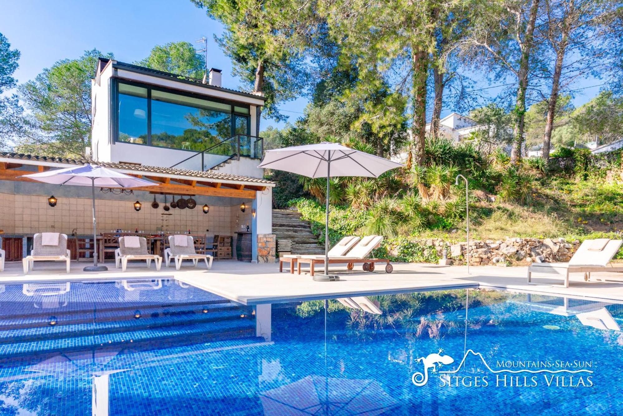 Spacious Santa Fe - Private Pool, Big Garden And A/c Close To Sitges Olivella